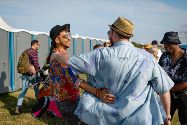 Best Portable toilet rental cost  in Richland, MO